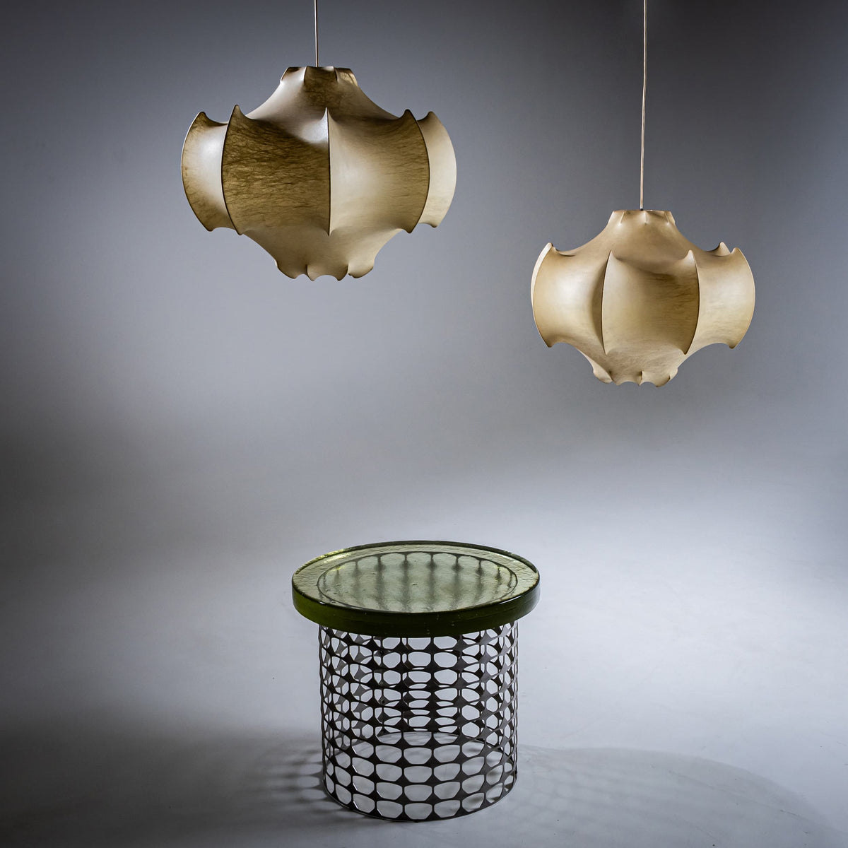 Paar Viscontea Cocoon Pendelleuchten von Achille und Pier Giacomo Castiglioni für Flos, Italien, 1960er Jahre