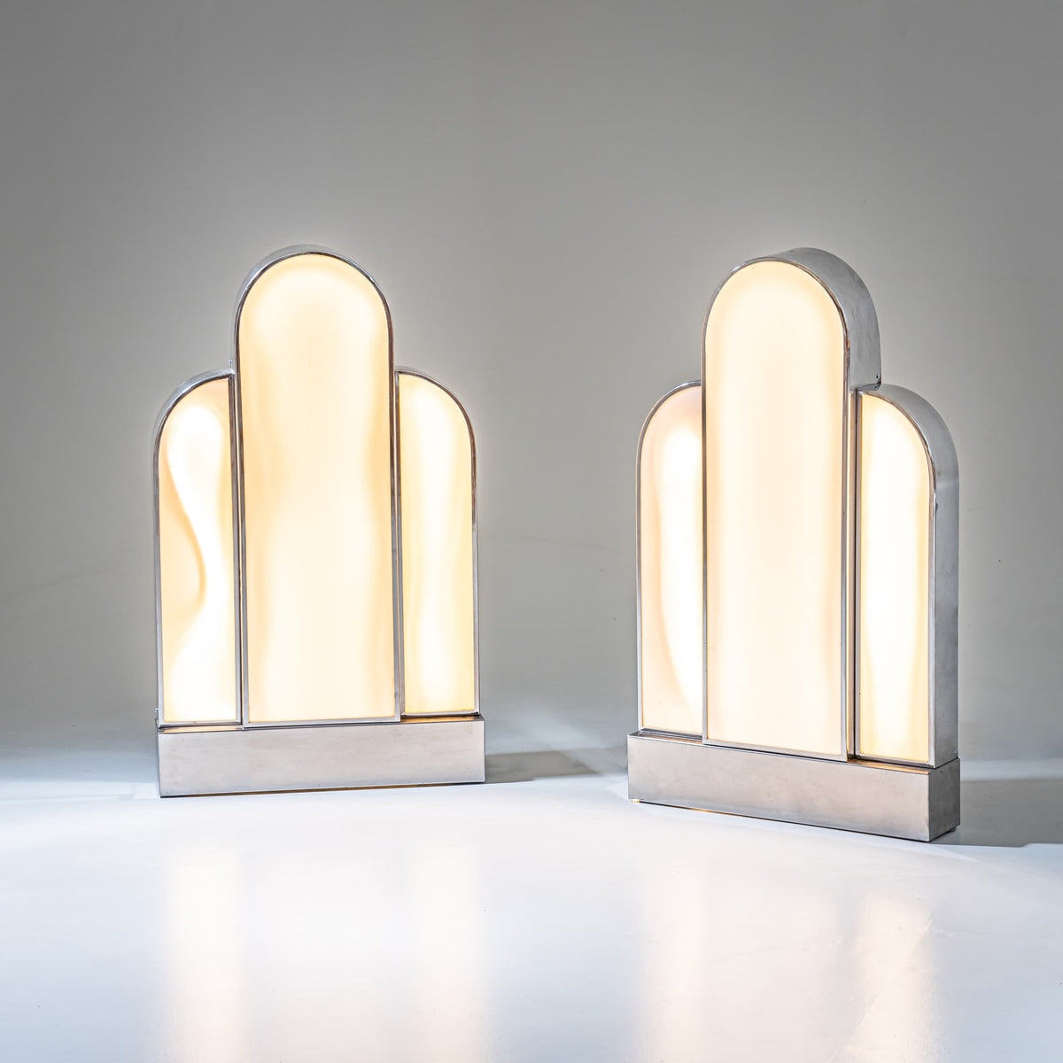 Pair of Lamps in the Art Deco Style, Mid-20th Century