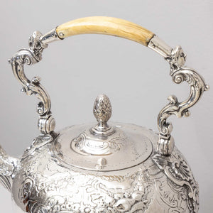 Large silver pot with teapot warmer, London 1741 / 1836