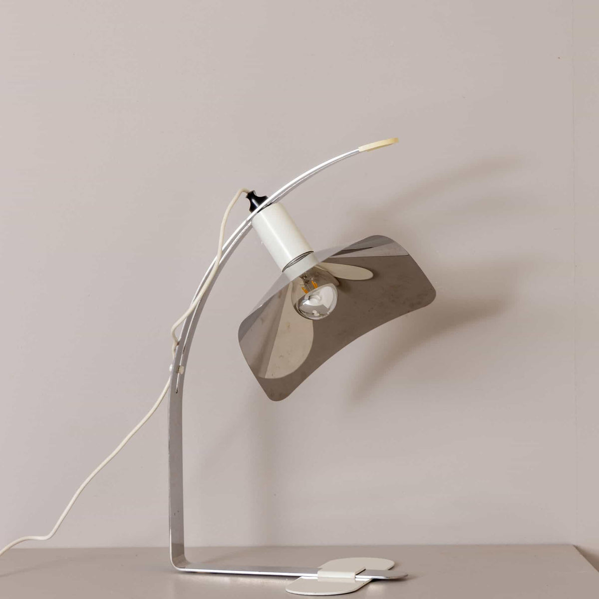 White Table Lamp “Corolla” by G. Grignani for LUCI, Italy 1970s - Ehrl Fine Art & Antiques