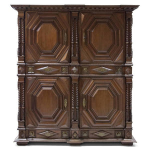 Oak Cabinet, France, Haute Bretagne Late 17th Century - Ehrl Fine Art & Antiques