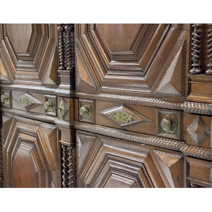 Oak Cabinet, France, Haute Bretagne Late 17th Century - Ehrl Fine Art & Antiques