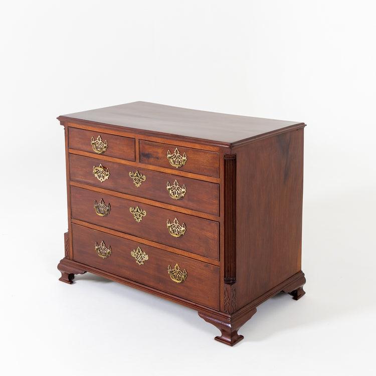 Chippendale Chest of Drawers, England Early 19th Century