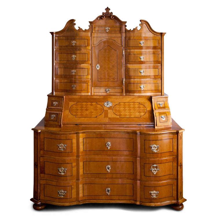 Baroque Secretaire à trois corps, 18th Century - Ehrl Fine Art & Antiques