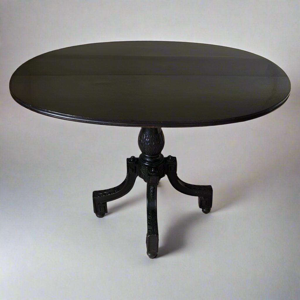 elegant Louis-Seize center table - Ehrl Fine Art & Antiques