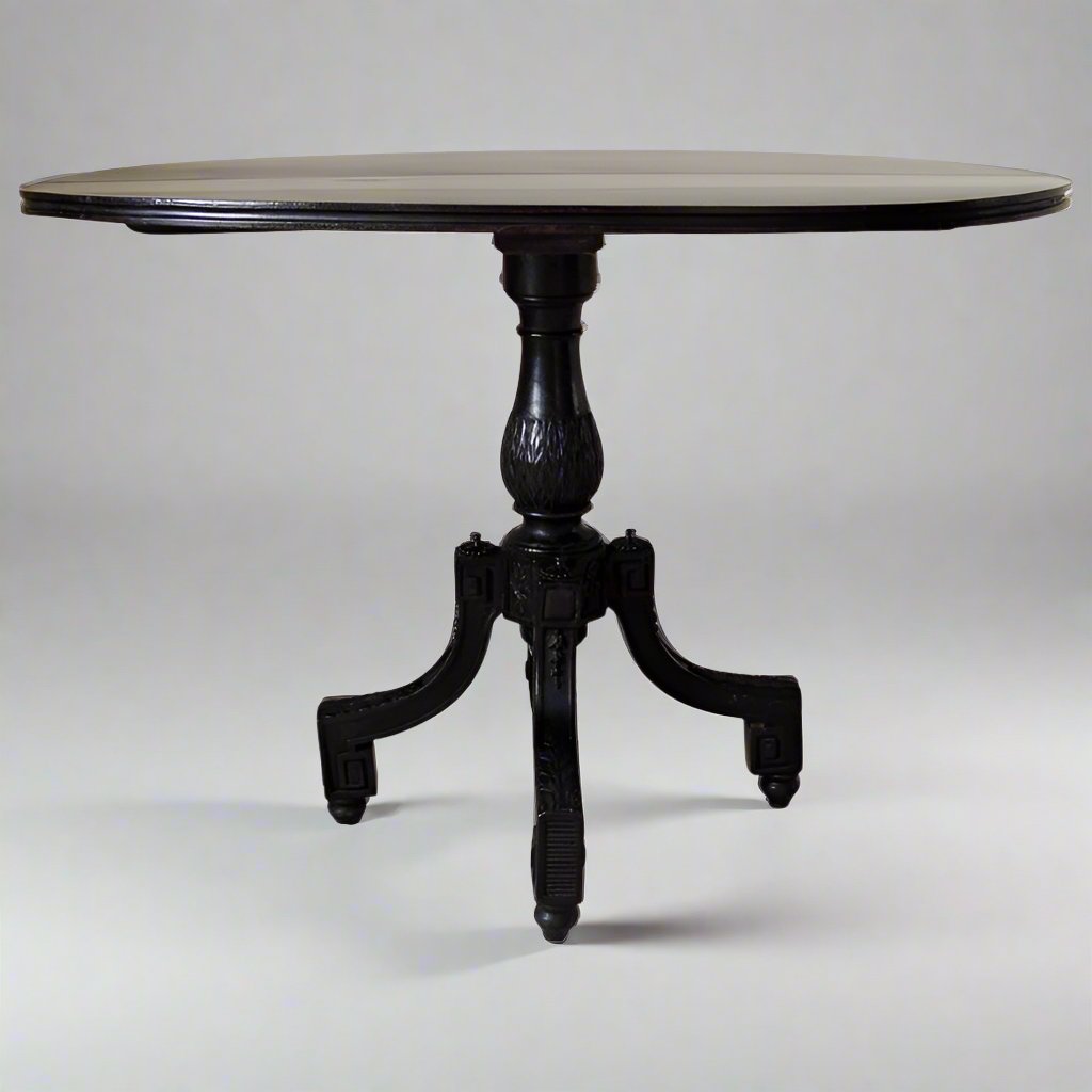 elegant Louis-Seize center table - Ehrl Fine Art & Antiques