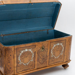 Baroque lidded chest, 18th century - Ehrl Fine Art & Antiques