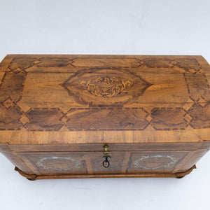 Baroque lidded chest, 18th century - Ehrl Fine Art & Antiques