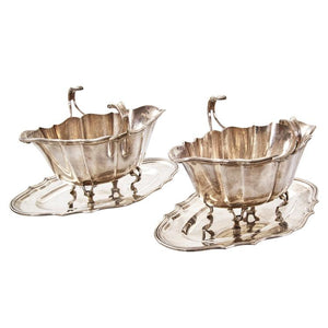 Pair of Silver Sauce Boat with Saucers, France, 18th C. - Ehrl Fine Art & Antiques