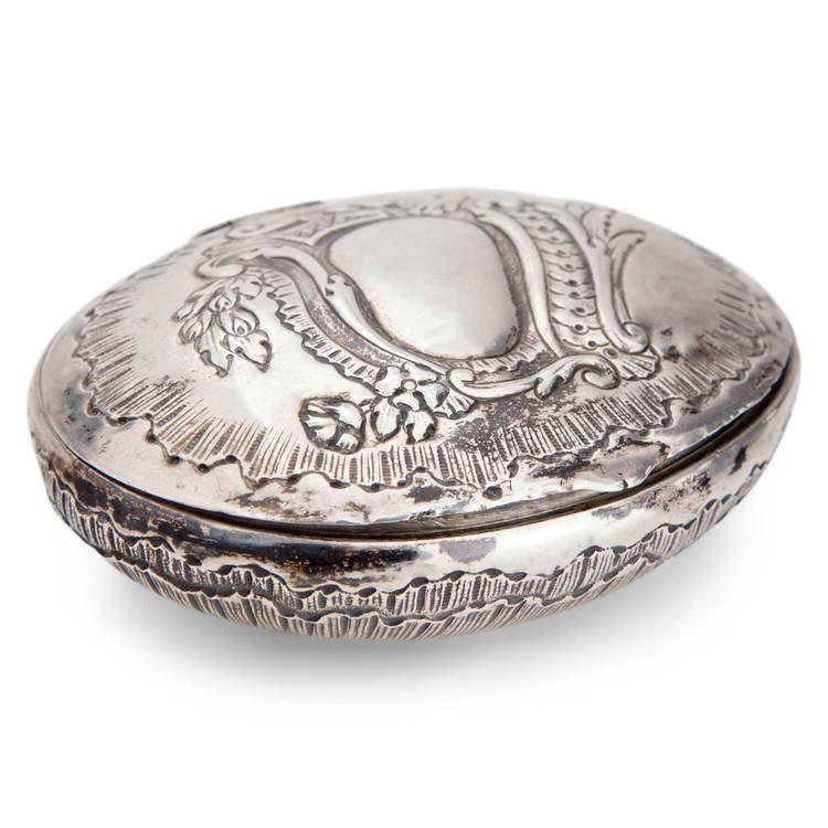 Oval Silver Box, prob. Late 18th Century - Ehrl Fine Art & Antiques