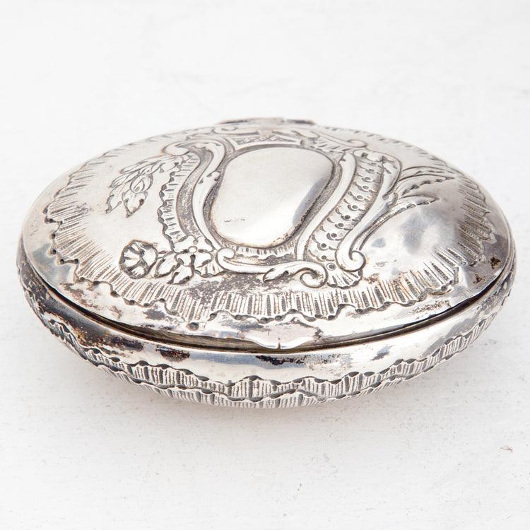 Oval Silver Box, prob. Late 18th Century - Ehrl Fine Art & Antiques